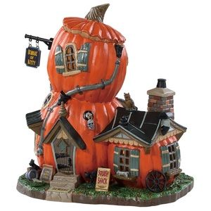 Lemax Spooky Town Squash Shack - new in box